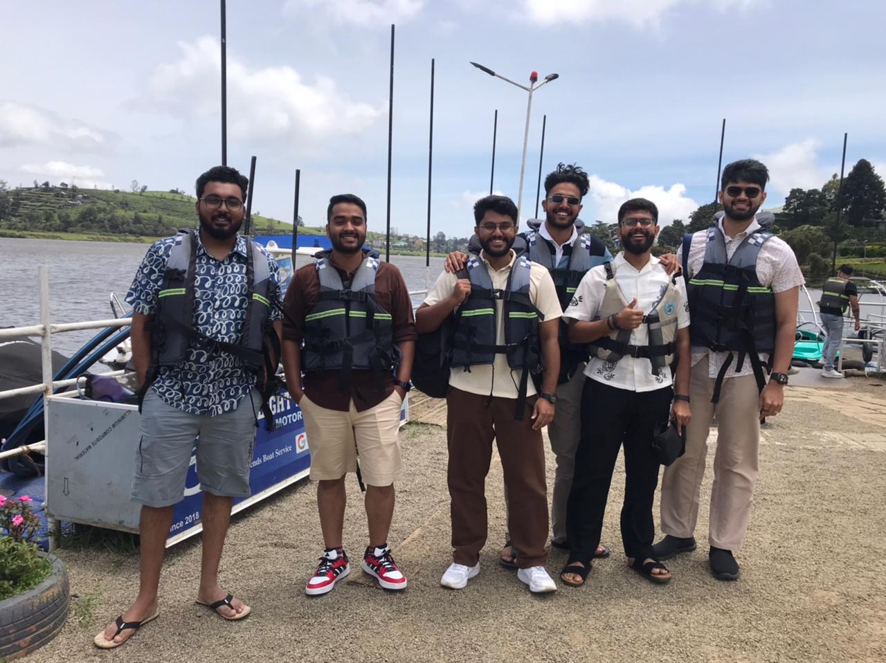 6 friends from Bangalore India Gallery